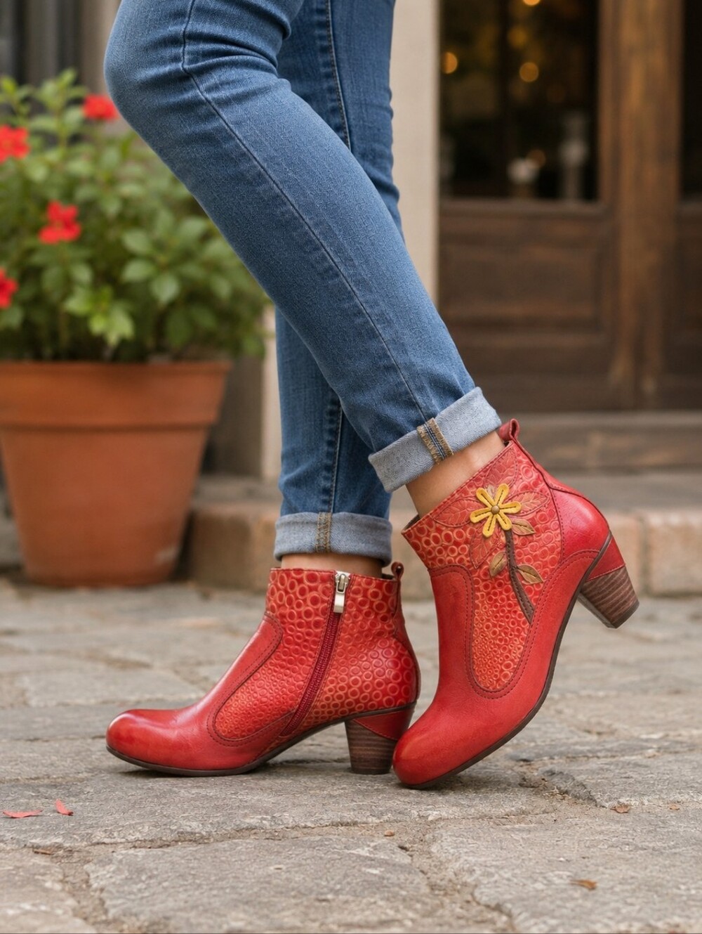 L'Artiste by Spring Step "Dramatic" Leather Ankle Boots